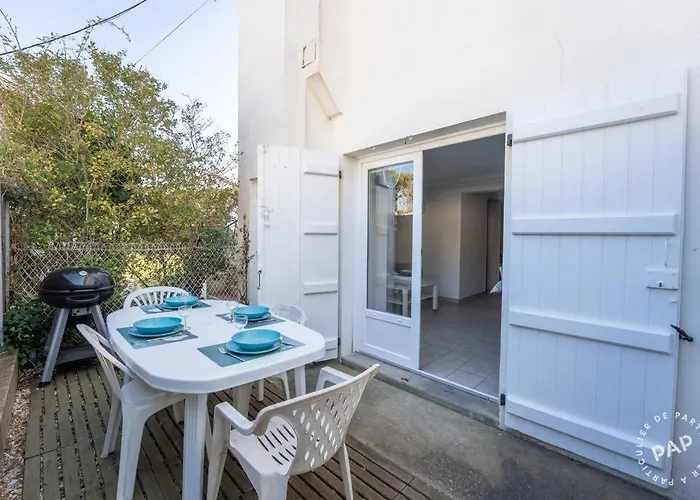 Entre Plages Et Port