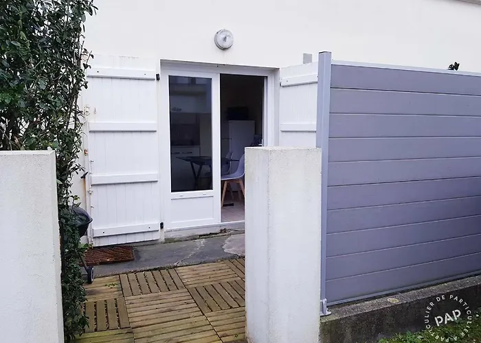 Entre Plages Et Port